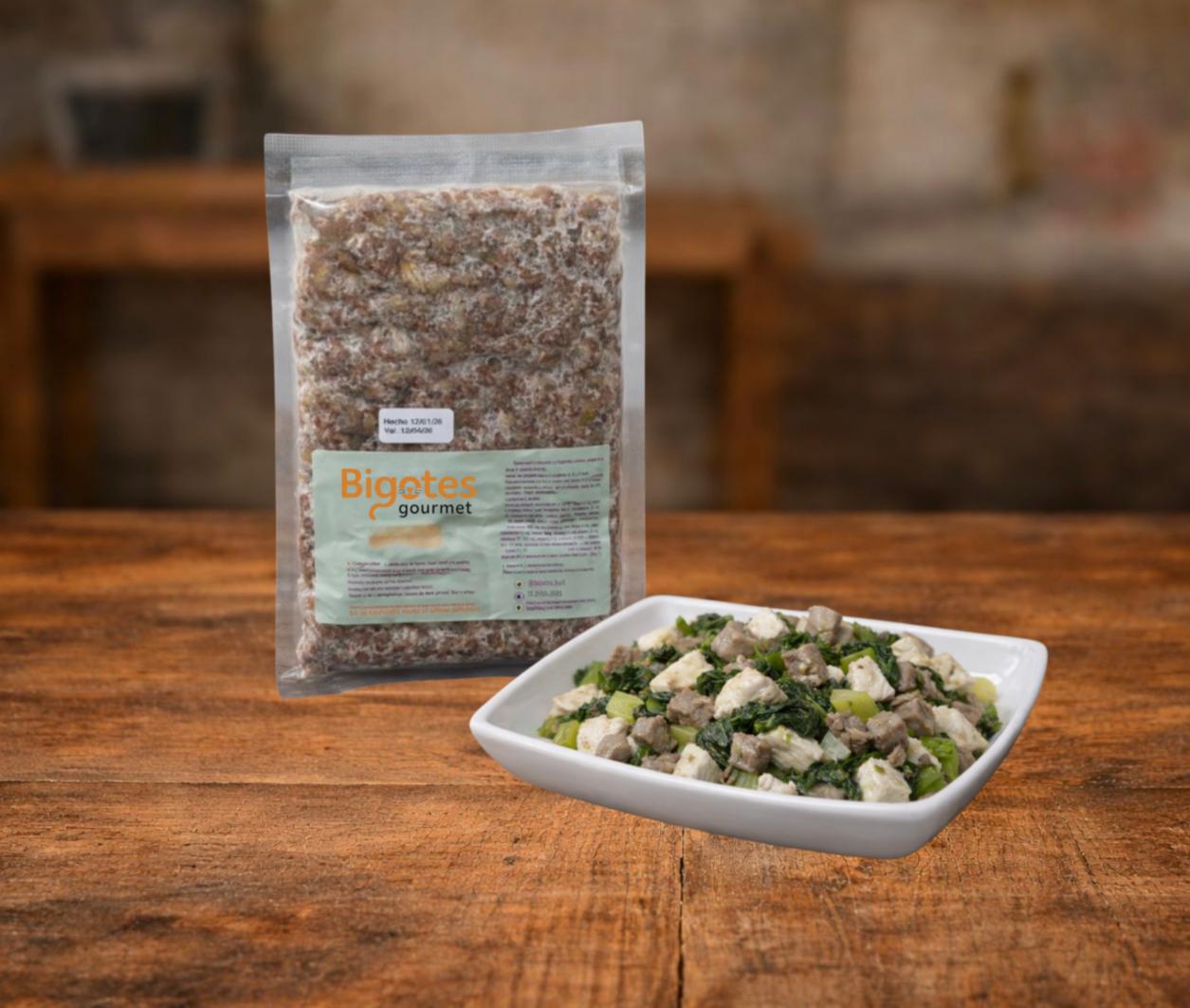 Bosque verde - Gatos adultos